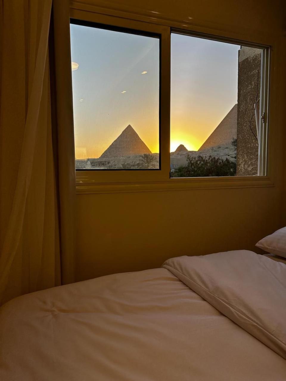 Pyramids Era View Hotel Кайро Екстериор снимка