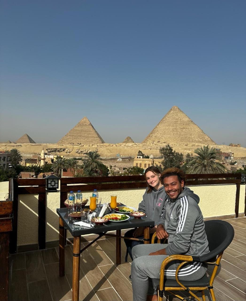 Pyramids Era View Hotel Кайро Екстериор снимка